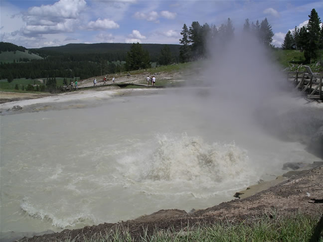 images/F-Churning Caldron at Mud volcano.jpg